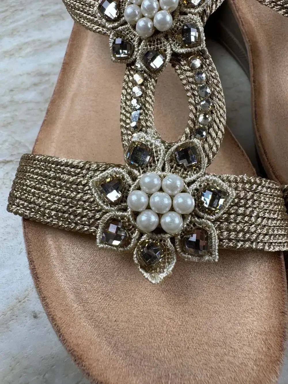 SHIBEVER Champagne Rhinestone Low Wedge Sandals Elastic Strap Women’s EU 40